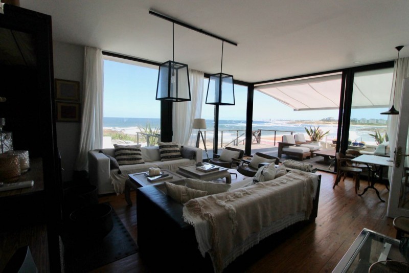 Excelente casa con salida al mar en La Barra